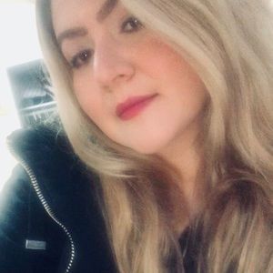 Meet your Posher, Janeth